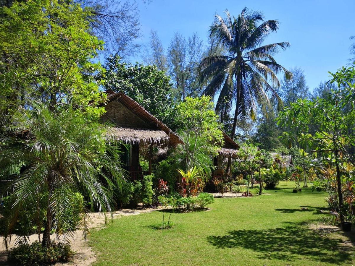 Hapla Beach Cottage Koh Kho Khao Island Exterior photo